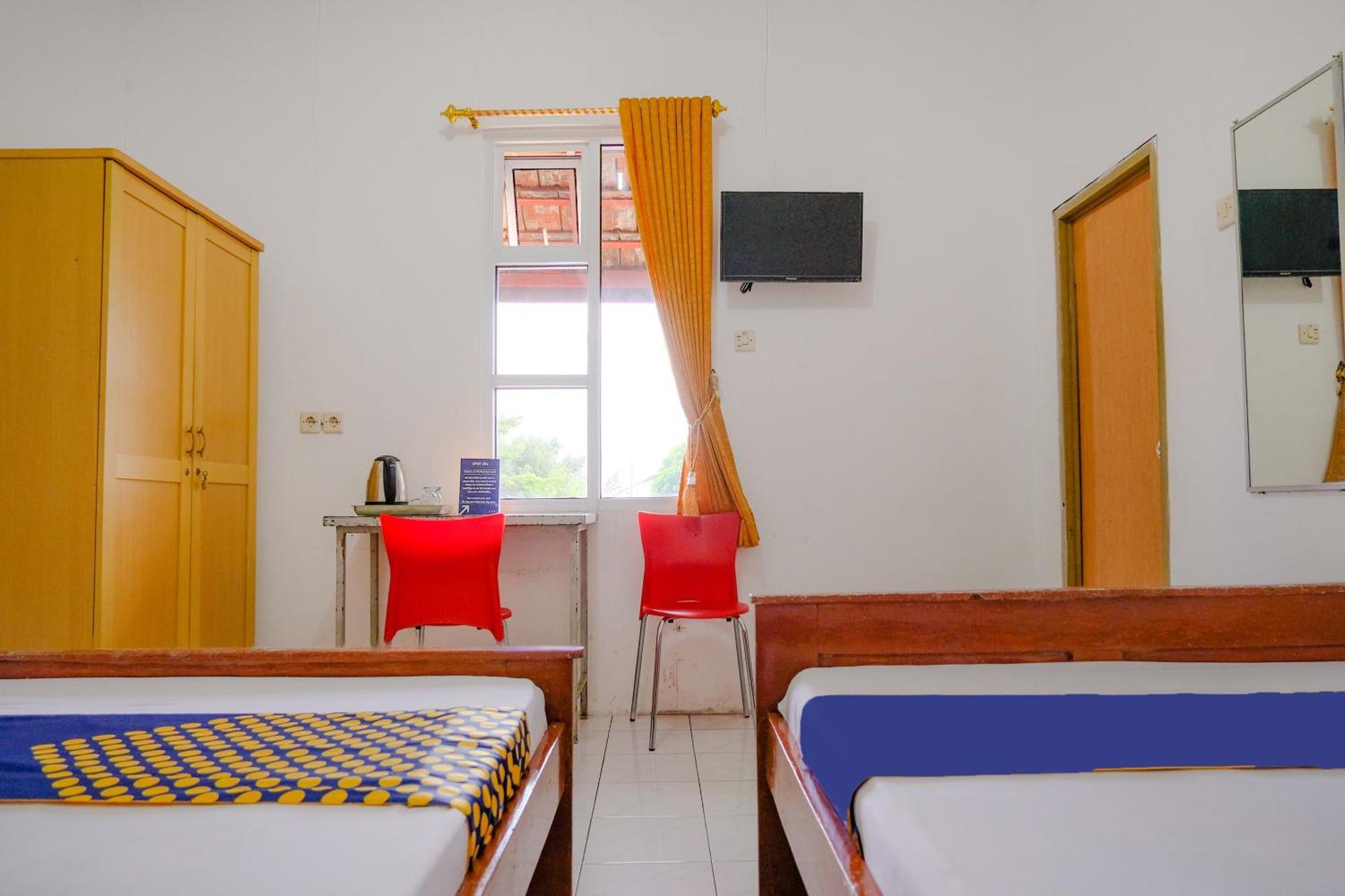 SPOT ON 2638 Hotel Raya Sarangan Bagian luar foto