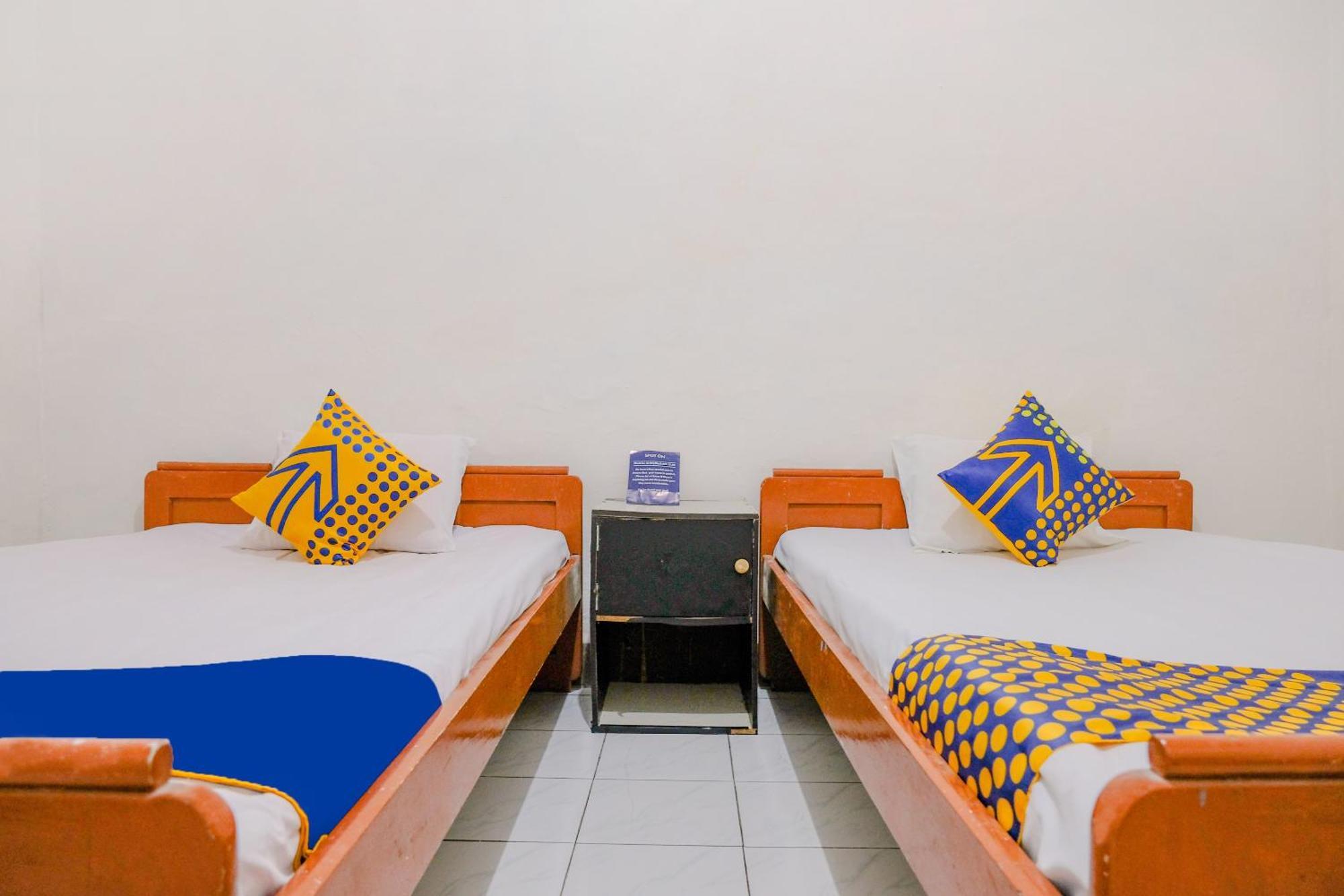 SPOT ON 2638 Hotel Raya Sarangan Bagian luar foto